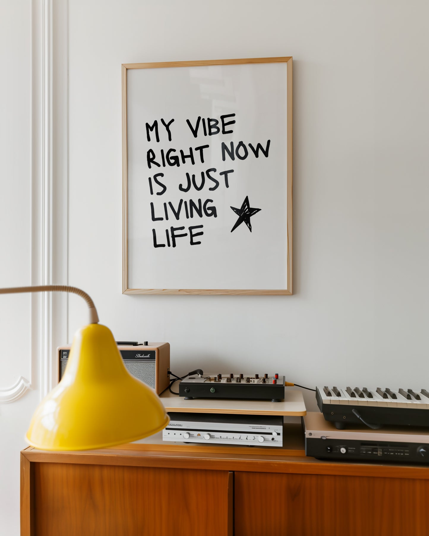 Just Living Life Kardashian Print - White