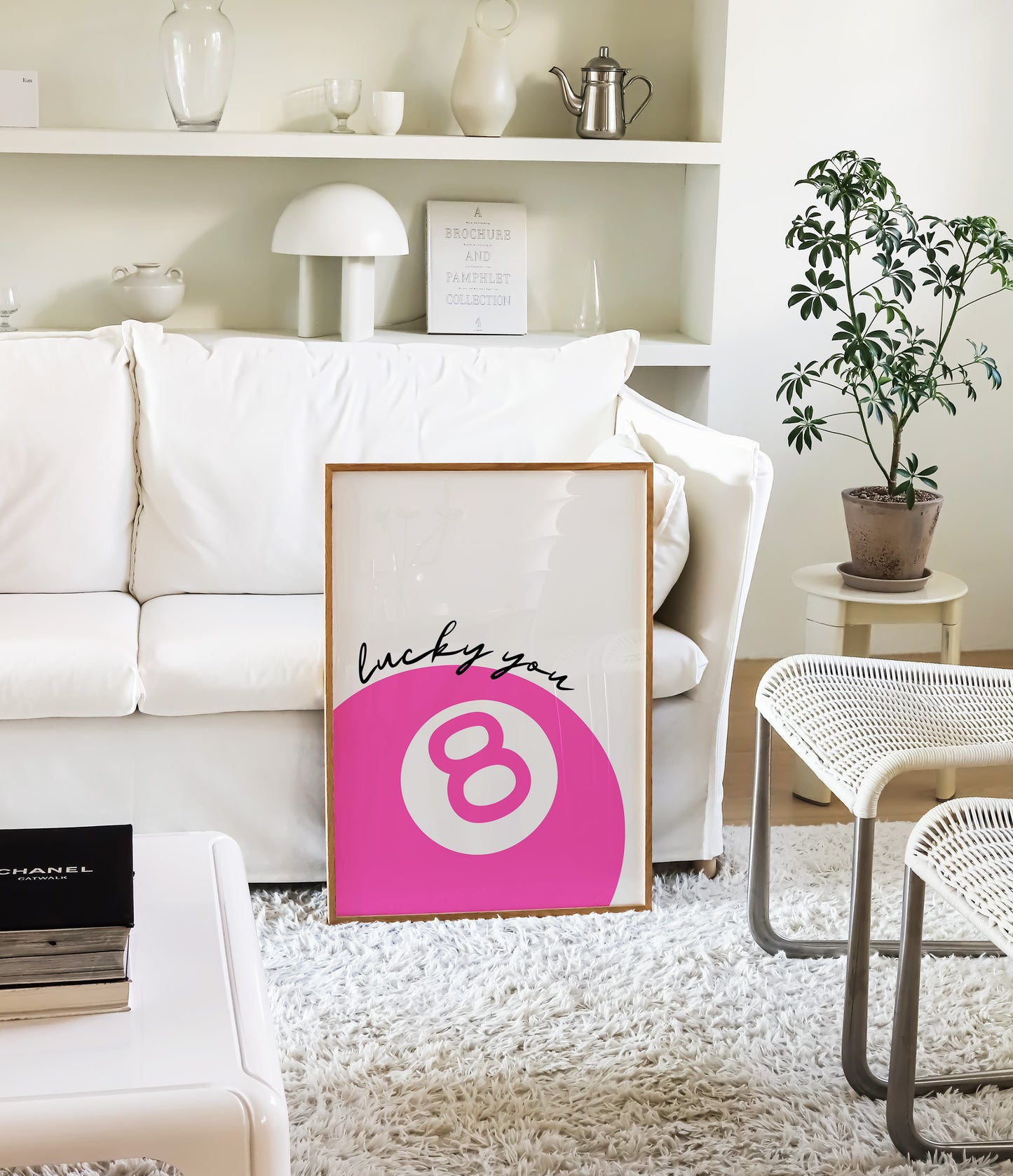 LUCKY 8 BALL - HOT PINK