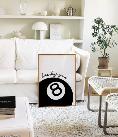 LUCKY 8 BALL - BLACK